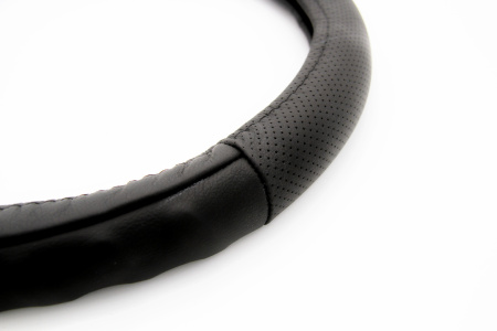 Оплётка на руль черая КОЖА размер L(39-41см) с перфорацией