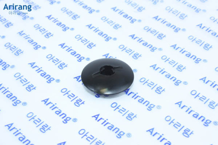 Клипса крепления подкрылка перед